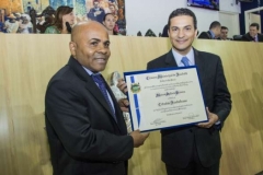 lider-do-prb-recebe-titulo-de-cidadao-taubateano-e-quer-candidato-a-prefeito-na-cidade-26-03-2015-5