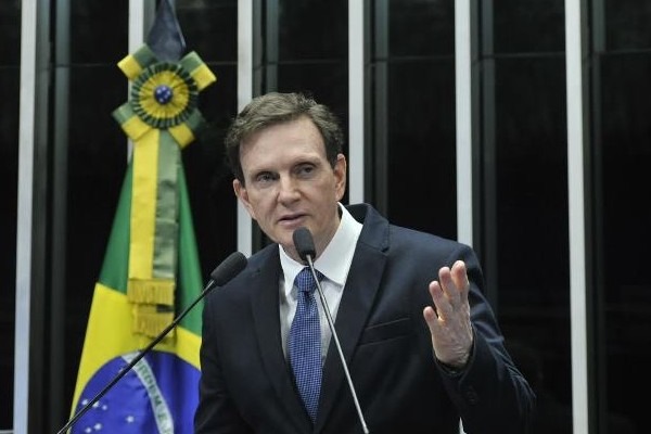 Crivella é o parlamentar que mais teve leis aprovadas nos últimos anos