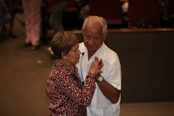 10_12_13_destaque03_festival_musica_para_terceira_idade_sucesso005