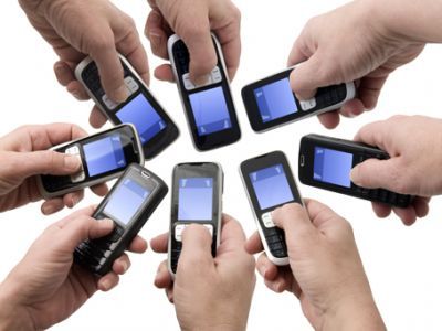 18_10_13_destaque02_cpi_telefonia_movel.001jpg