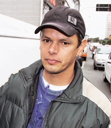 19_08_13_destaque03_pr_transito_curitiba_pode_ter_vias_especiais_onibus003