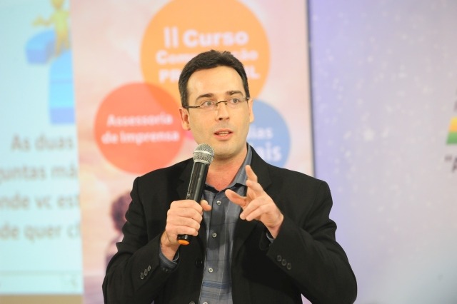 fernando-vieira-2-curso-de-comunicacao-prb-brasil-22-05-15