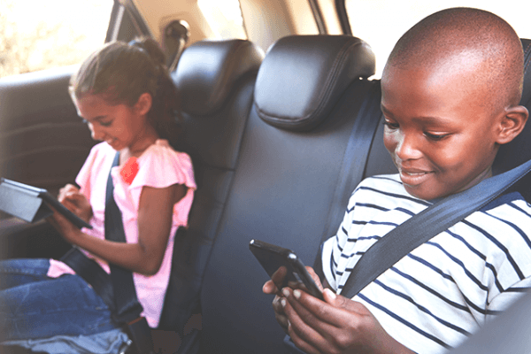 Uso excessivo do celular na infância pode afetar inteligência