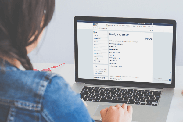 Justiça Eleitoral online: saiba que serviços podem ser feitos de casa