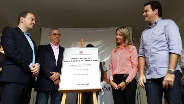 27_11_13_destaque04_centro_novo_dia_para_idosos_inaugurado_americana.001jpg