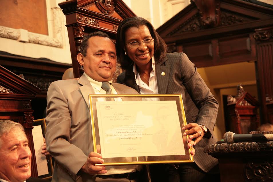 Nordestinos que residem no Rio de Janeiro são homenageados por Rosangela Gomes