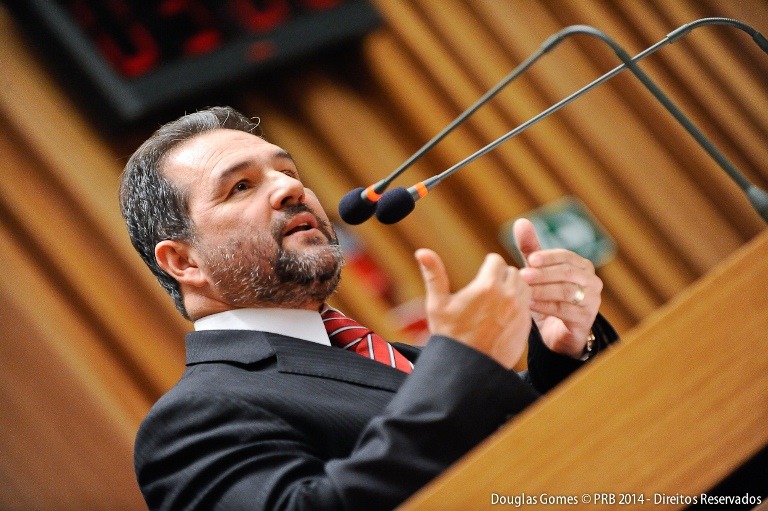 Titulo-todo-homem-publico-deveria-ostentar-servo-diz-Pereira-homenagem-em-prb-Brasilia-004-2605-14