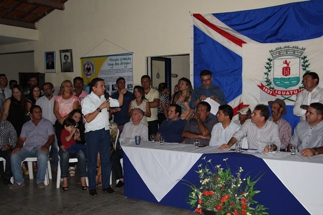 aderilo-alcantara-prb-entrega-reforma-escola-foto2-ascom-27-10-15