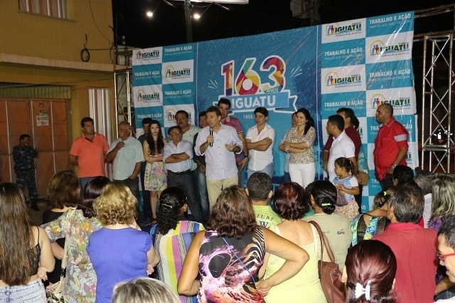 Prefeito Aderilo Alcântara assina ordem de serviço para reforma da Praça dos Redentoristas