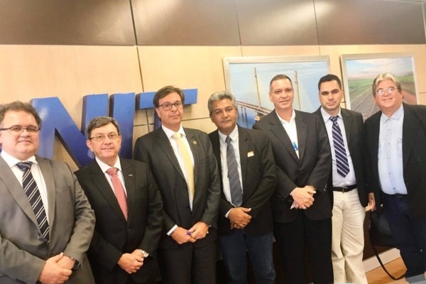 Adriano Rabelo busca apoio para regularização fundiária e federalização da TO-335