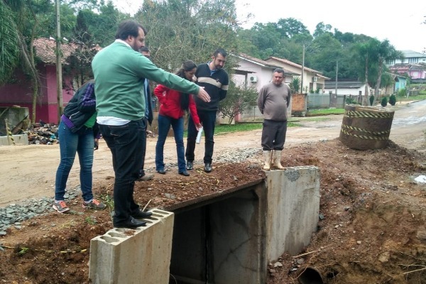 Jardim das Paineiras recebe projeto “Vereador na Minha Casa” de Aldinei Potelecki