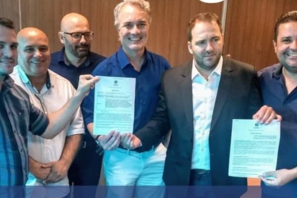 Alex Redano garante cinco novos leitos de UTI para Ariquemes (RO)