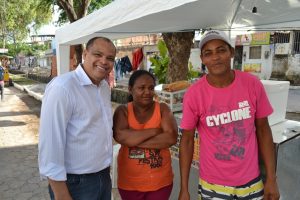 alfredo-santana-prb-gabinete-itinerante-roda-fogo-foto2-ascom-09062015