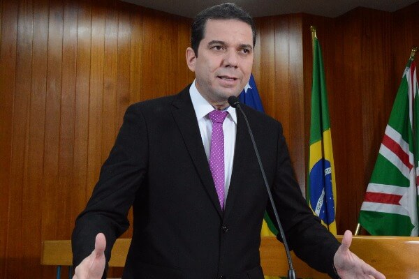 Projeto de Alysson Lima garante emprego a moradores de rua em Goiânia (GO)