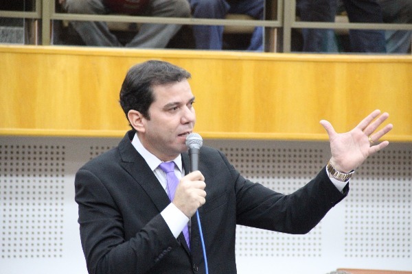 Alysson Lima quer isenção de IPTU para comerciantes próximo às obras do BRT de Goiânia