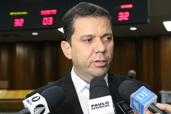 Alysson Lima propõe criação de programa para atender epilépticos em Goiânia (GO)