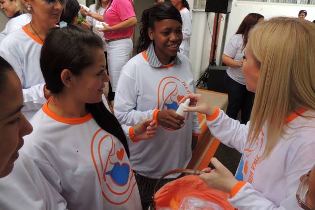Prefeitura de Cruzeiro (SP) distribui repelentes e camisetas de manga longa para grávidas