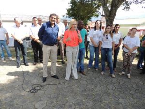Ana Karin inaugura quinta academia ao ar livre de Cruzeiro