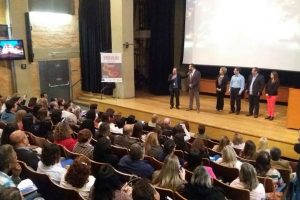 ana-karin-prb-premio-usp-foto2-ascom-30-07-2016