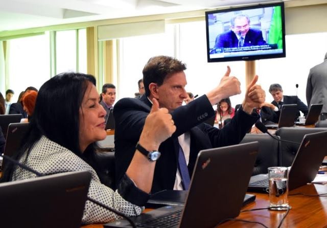 aprovado-pl-marcelo-crivella-prb-estados-e-municipios-produtores-de-petroleo-foto-junior-laurindo-26-05-15-03