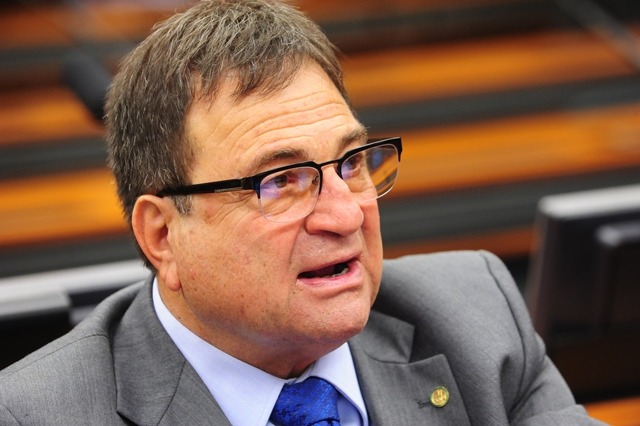 Aprovado relatório de César Halum a projeto que beneficia marisqueiras