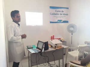 arnoldo-simoes-prb-promove-capacitacao-para-cuidadores-de-idoso-foto-ascom-18-05-17-02