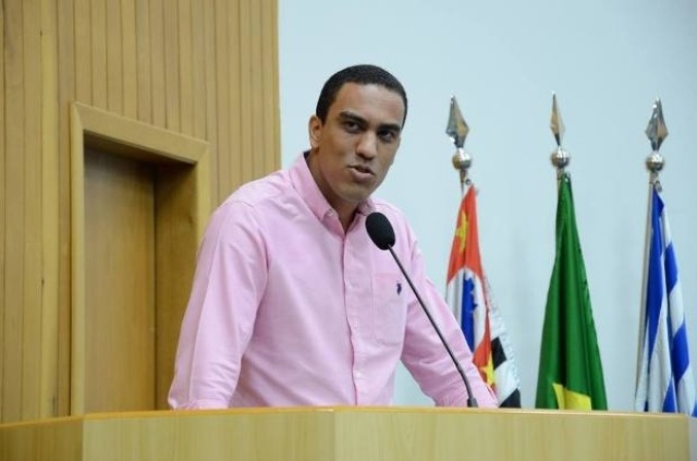 Atuação de Shakespeare Carvalho garante devolução de R$ 4,9 milhões aos cofres públicos de São José dos Campos Atuação de Shakespeare Carvalho garante devolução de R$ 4,9 milhões aos cofres públicos de São José dos Campos