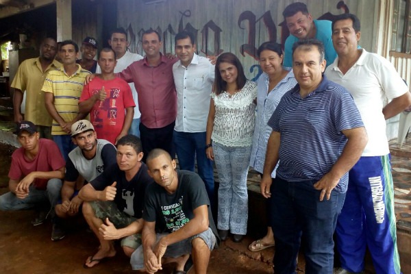 Vereador Betinho apoia trabalho com dependentes em bairro de Campo Grande (MS)