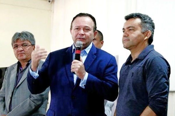 Vice-governador do Maranhão oficializa filiação ao PRB neste sábado (24) Vice-governador do Maranhão oficializa filiação ao PRB neste sábado (24)