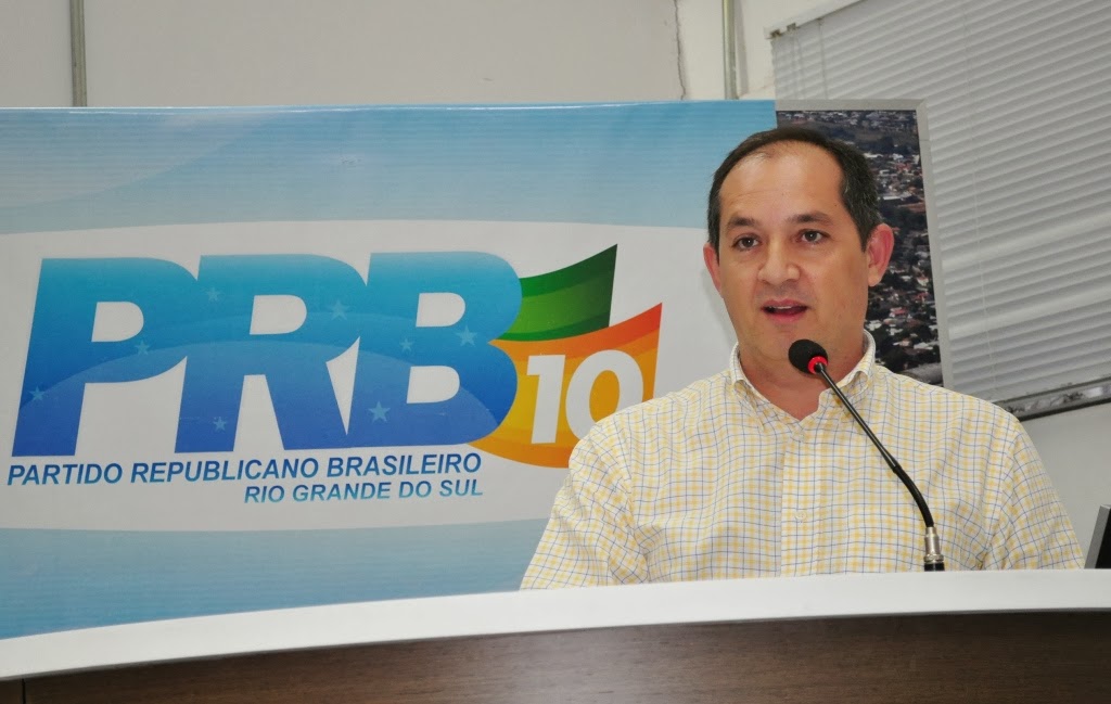 carlos-gomes-luciano-azevedo-prb-passo-fundo-foto3-adriana-pereira-cedida-25-10-2013
