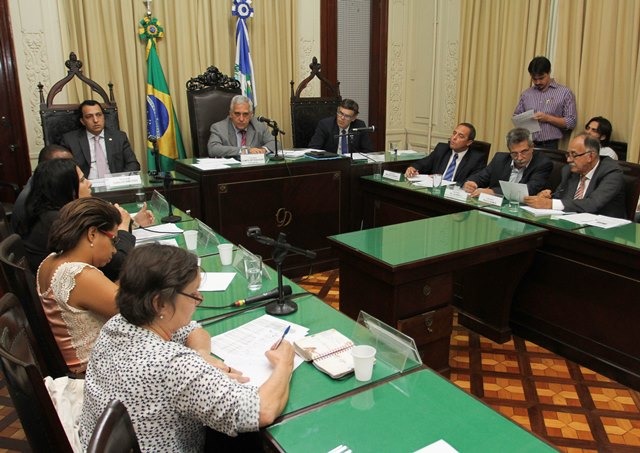 carlos-macedo-prb-punicao-dos-municipios-que-descumprirem-o-piso-da-educacao-basica-foto-ascom-14-08-15-02