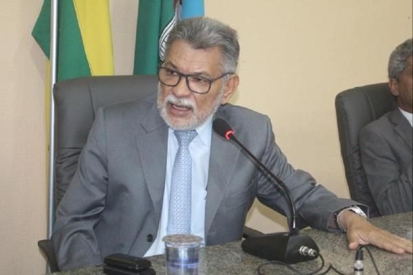 Catulé pede a regularização fundiária do bairro Vila Esperança