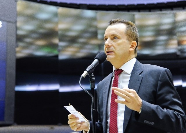 Russomanno defende que as empresas negligentes com os consumidores devem responder criminalmente.