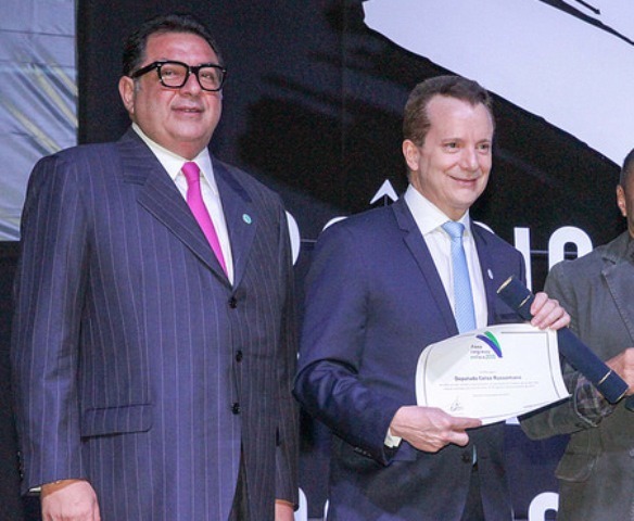 celso-russomanno-prb-premio-congresso-em-foco-08-10-15