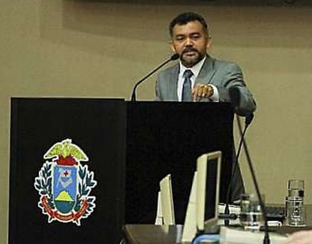 Cleber Verde inaugura Rádio Assembleia em Cuiabá