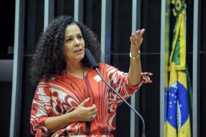 cleber-verde-prb-promove-homenagem-ao-bumba-meu-boi-na-camara-foto-douglas-gomes-06-06-07-03