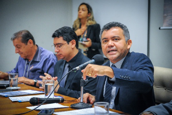 cleber-verde-prb-reuniao-pescadores-foto2-douglas-gomes-01-12-16