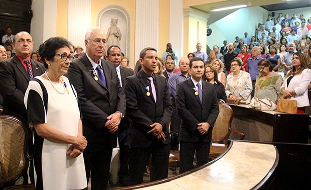Combate ao racismo garante a Pereira maior comenda de Pernambuco