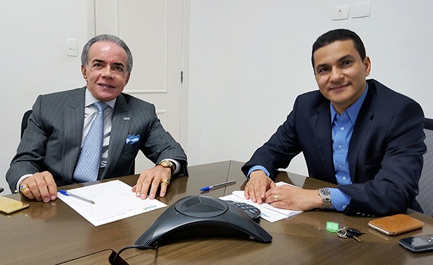 conde-chiquinho-scarpa-prb-aceita-convite-de-pereira-e-sera-candidato-a-vereador-em-sp-foto-ascom-06-11-15-02