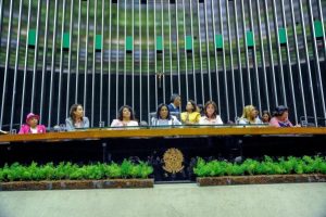Coordenadoras do PRB Mulher participam de solenidade em homenagem ao Outubro Rosa