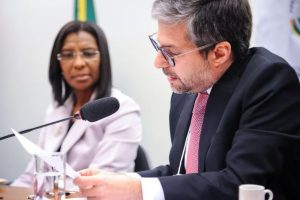 CPLP: Rosangela Gomes debate processo de diversificação da economia de Angola