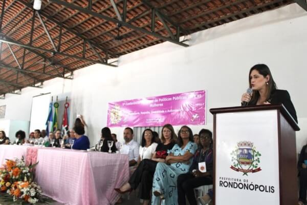 Cristiane Britto debate ações de combate ao feminicidio em Mato Grosso