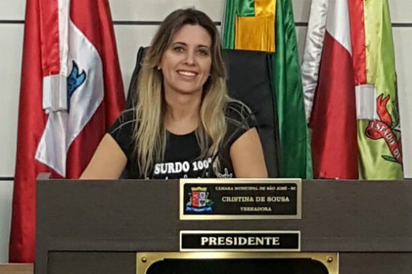 Projeto de Cristina Sousa visa melhorar serviços de saúde pública em São José (SP)