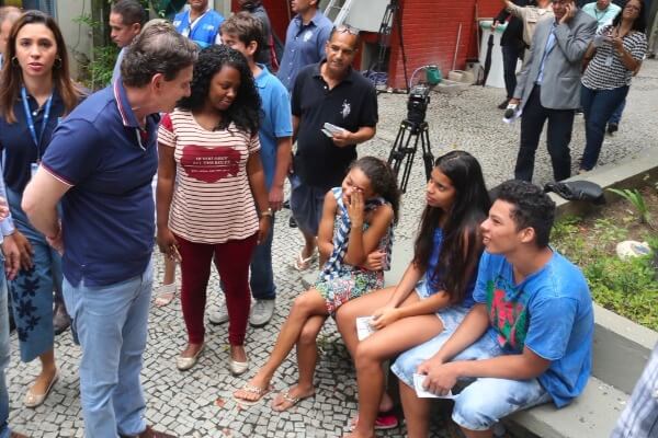 Crivella participa de campanha de vacinação contra febre amarela no Rio