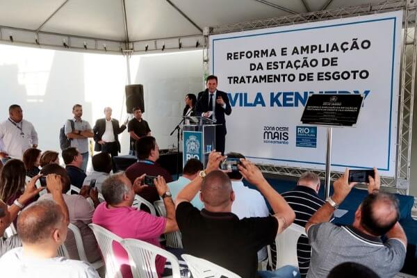 Crivella inaugura nova estação de tratamento de esgoto Vila Kennedy