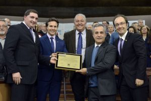 daniel-guerra-prb-participa-de-homenagem-aos-140-anos-de-ana-rech-foto-mateus-argenta-26-04-17-02