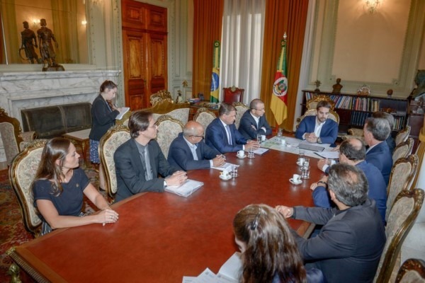 Daniel Guerra pede apoio do Estado para concretização do Aeroporto de Vila Oliva