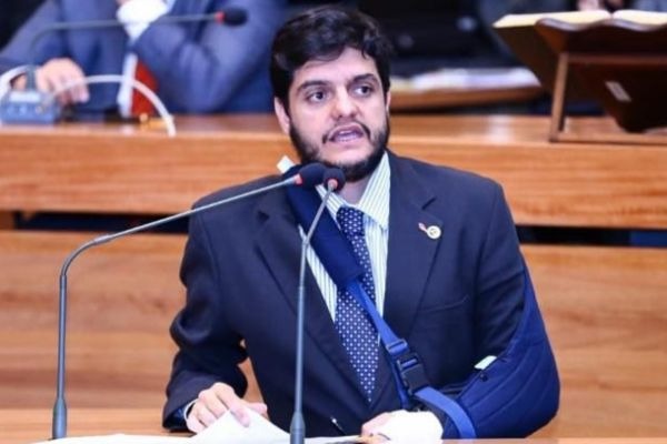 Delmasso cobra execução da lei de atendimento às famílias de crianças com deficiência