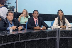 denise-almeida-vereadora-prb-sessao-olinda-pe-foto-ascom-13-01-2017