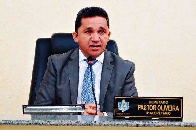 deputado-pastor-oliveira-prb-propoe-que-diabeticos-em-jejum-tenham-prioridade-em-exames-no-amapa-foto-ascom-03-11-15-02